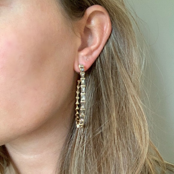Kendra Scott Jewelry - Kendra Scott Thora Hoop Earrings